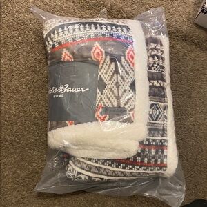 Eddie Bauer Geometric Sherpa Blanket - Red, Black, White